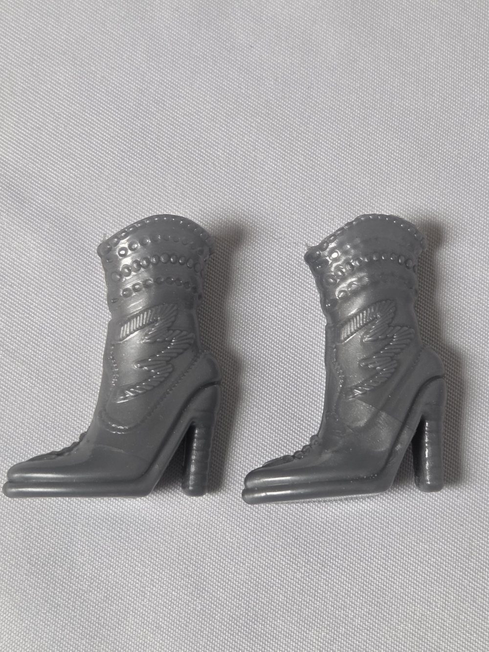 Fashionistas Barbie doll ankle boots silver shoes heels